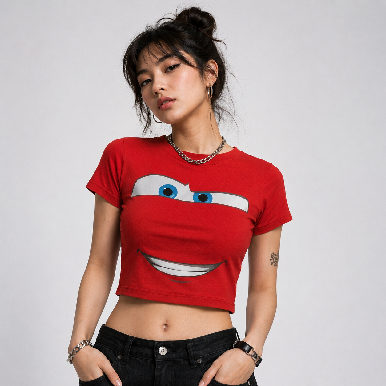 MCQUEEN WOMENS CROP TEES